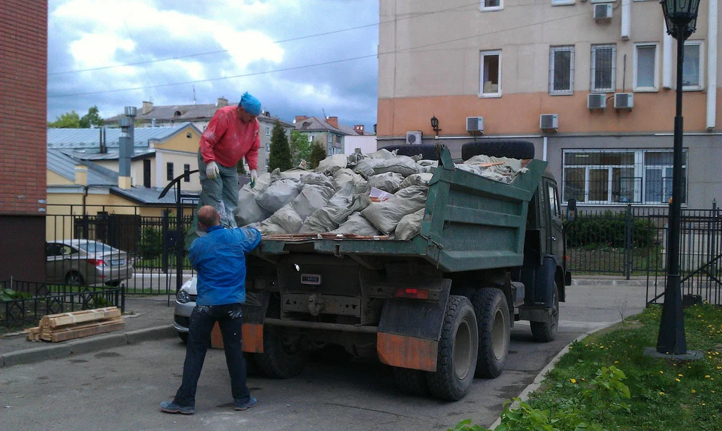 Вывоз строительного мусора в Рубцовске от 1618 руб. – ПроМусор