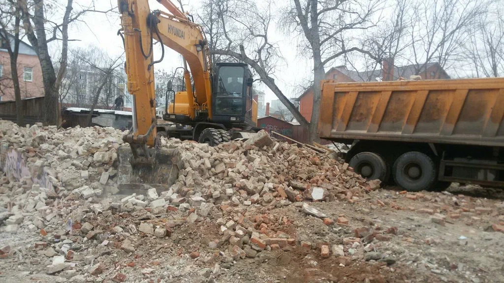 Вывоз мусора ОССиГ с выездом в Рубцовске в октябре