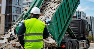 Вывоз строительного мусора в Рубцовске: услуги лицензированной компании — ПроМусор